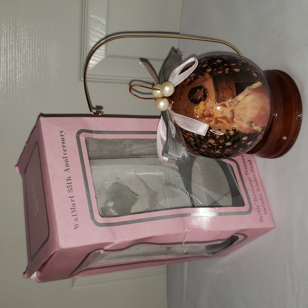 Vintage decoupage Barbie ornament with wood stand - Picture 7 of 7